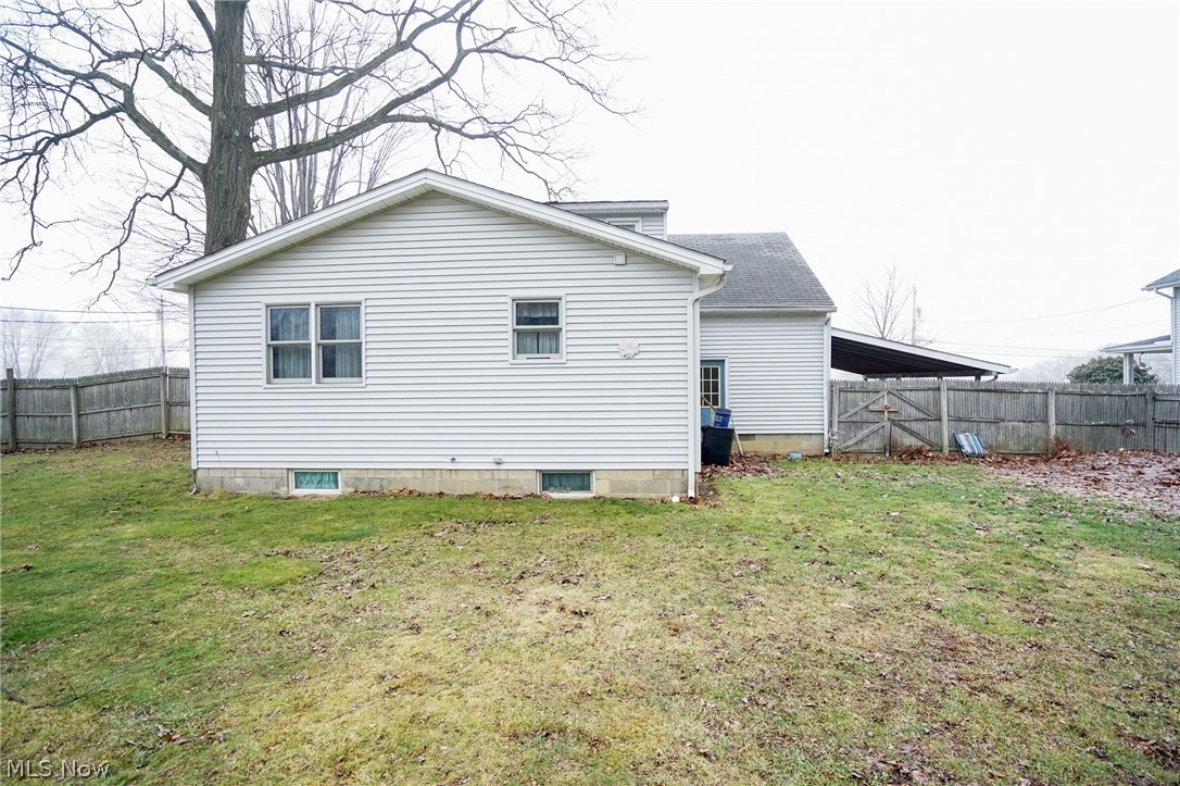 5581 E Calla Road E New Middletown OH 44442