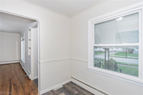 25370 Drakefield Avenue Euclid OH 44132