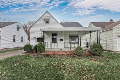 25370 Drakefield Avenue Euclid OH 44132