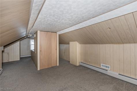 25370 Drakefield Avenue Euclid OH 44132
