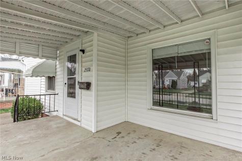25370 Drakefield Avenue Euclid OH 44132