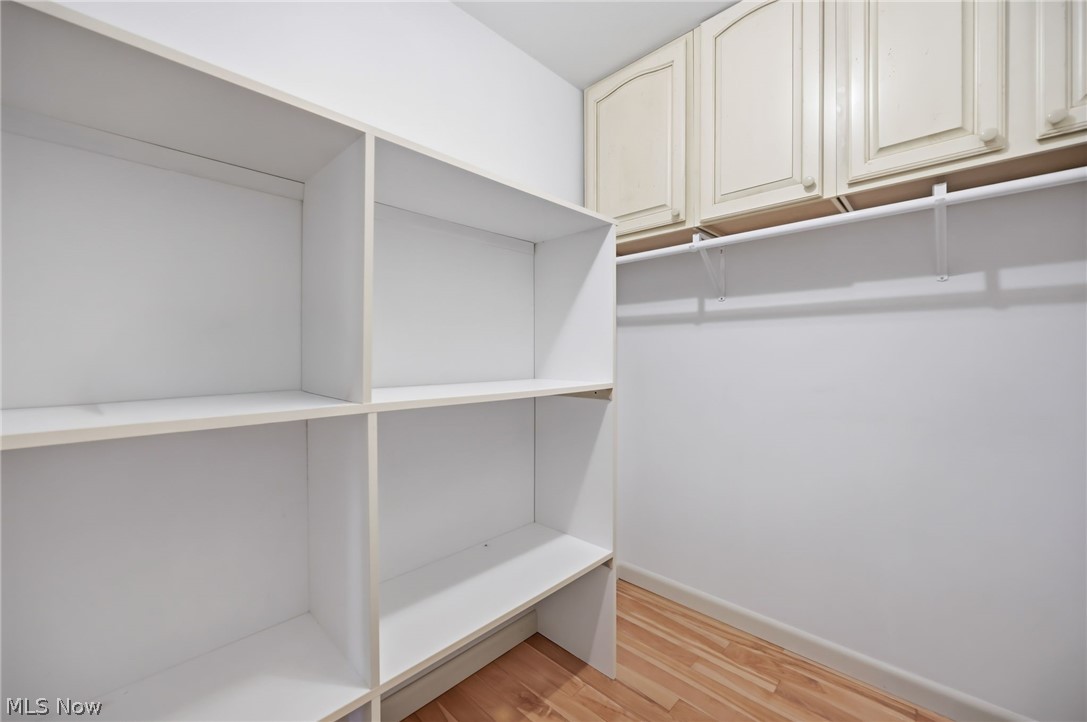 1887 Pearce Circle Salem OH 44460