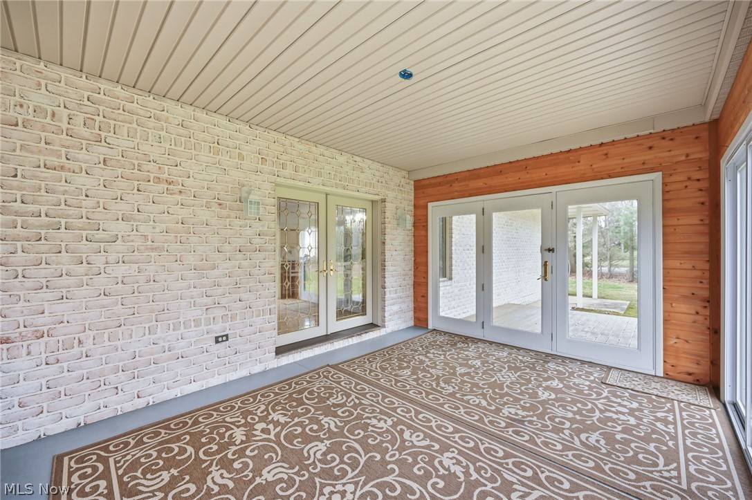 1887 Pearce Circle Salem OH 44460