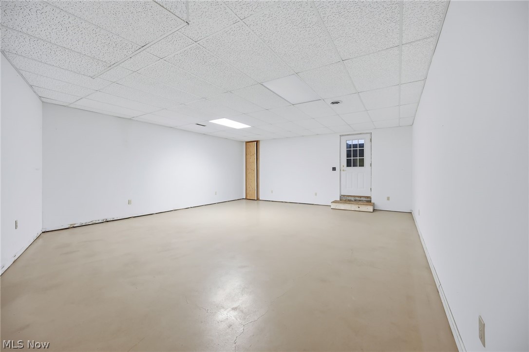 1887 Pearce Circle Salem OH 44460