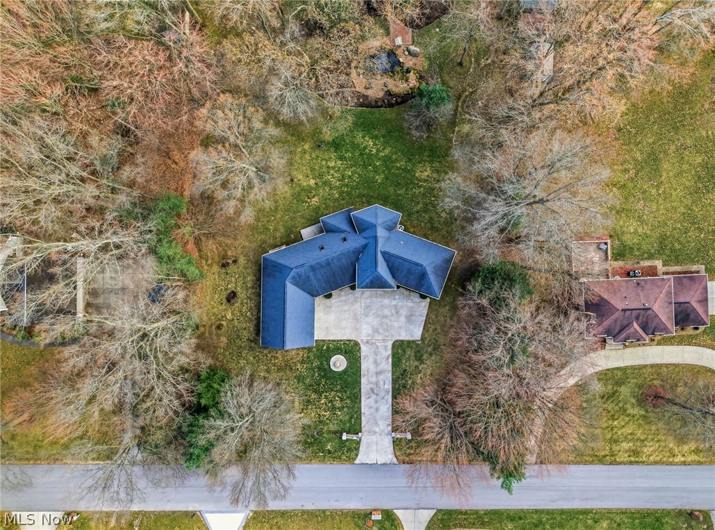 1887 Pearce Circle Salem OH 44460