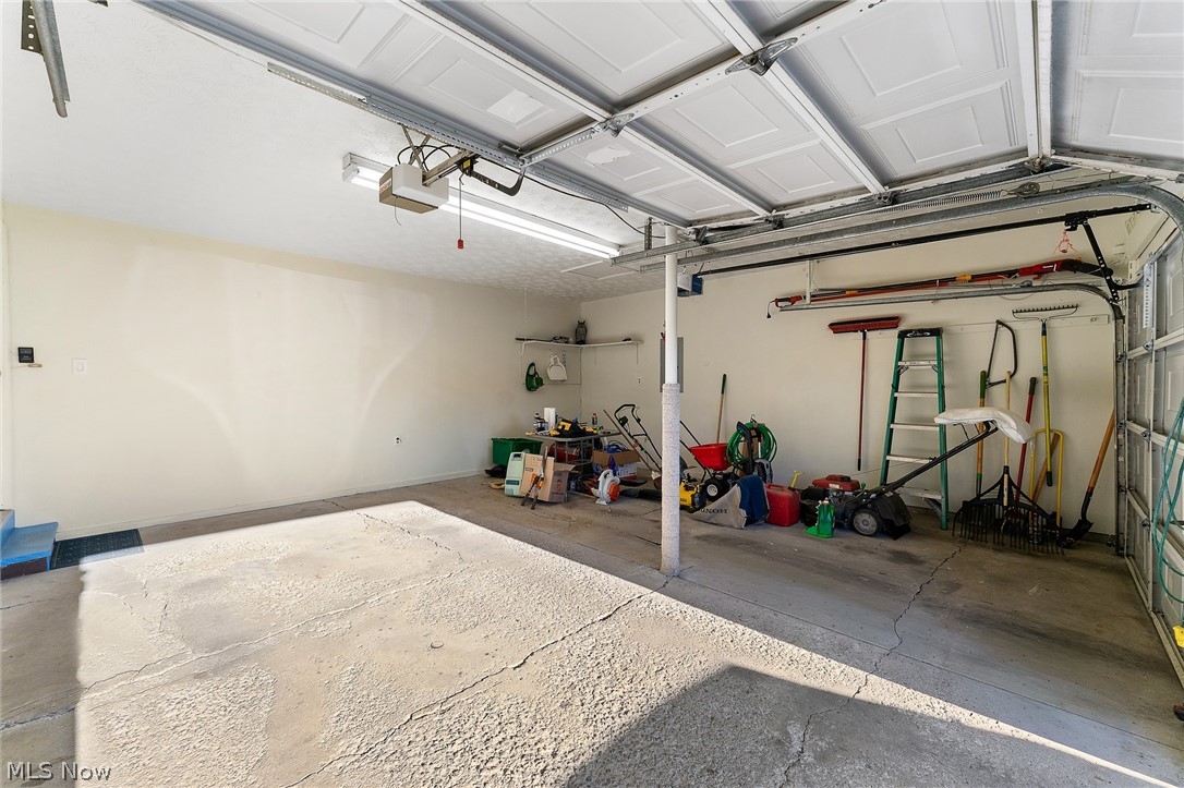 2085 Woodland Trace Street Austintown OH 44515