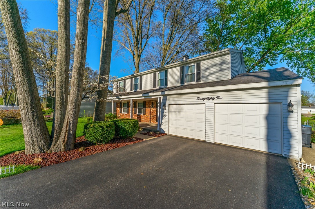 2085 Woodland Trace Street Austintown OH 44515