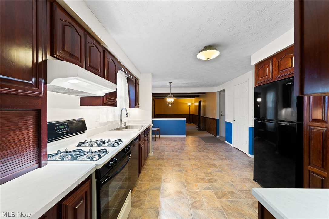 2085 Woodland Trace Street Austintown OH 44515