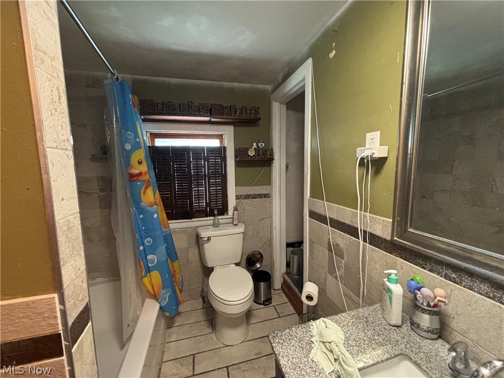 2574 Mount Vernon Avenue Youngstown OH 44502