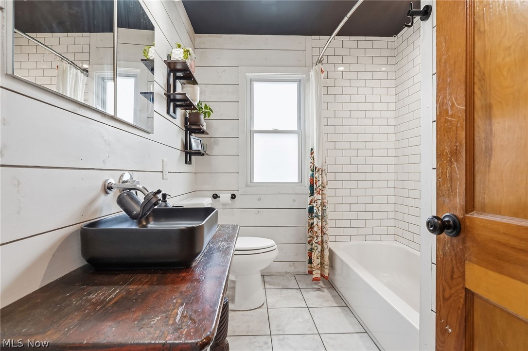 6022 Northcliff Avenue Brooklyn OH 44144