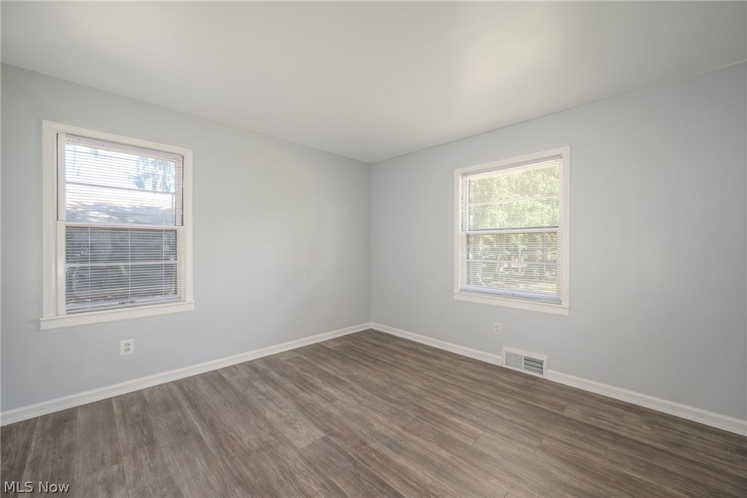 7570 Richmond Road Oakwood Village OH 44146