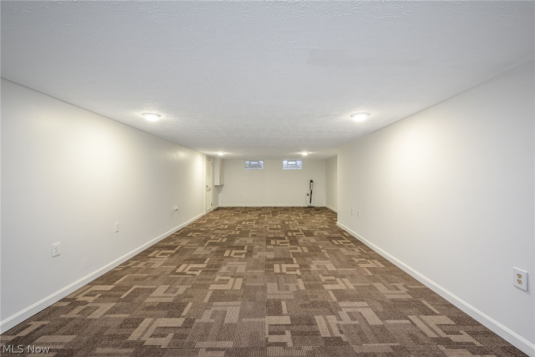 7570 Richmond Road Oakwood Village OH 44146