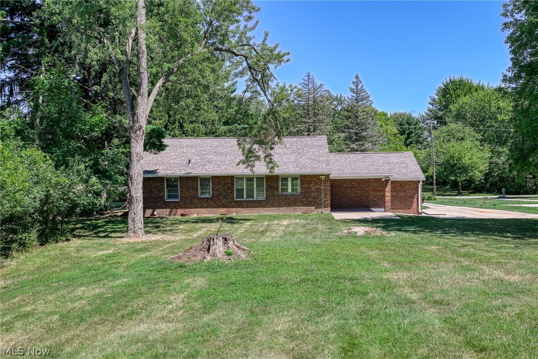7570 Richmond Road Oakwood Village OH 44146