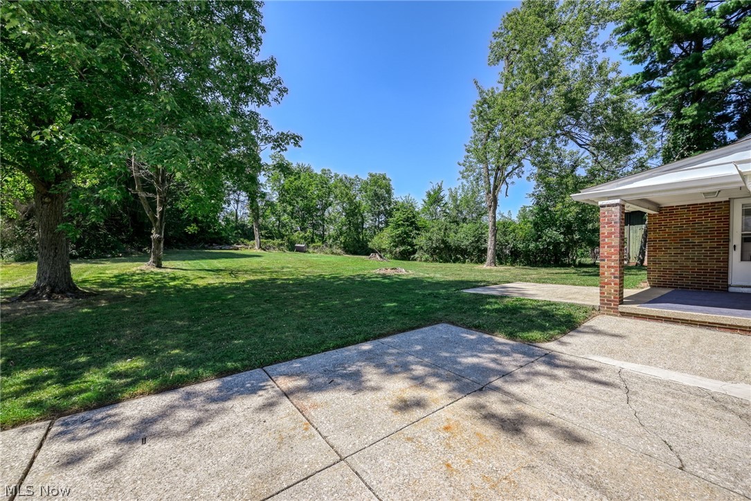 7570 Richmond Road Oakwood Village OH 44146