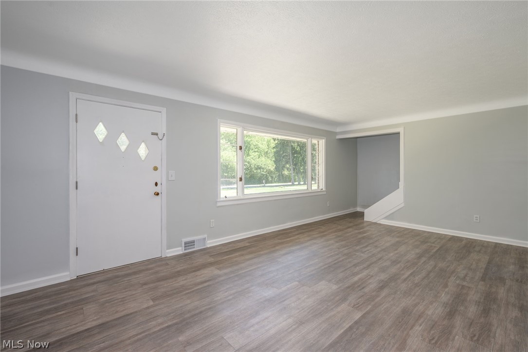 7570 Richmond Road Oakwood Village OH 44146