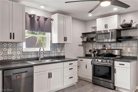 860 Meridian Street Akron OH 44310