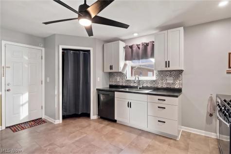 860 Meridian Street Akron OH 44310