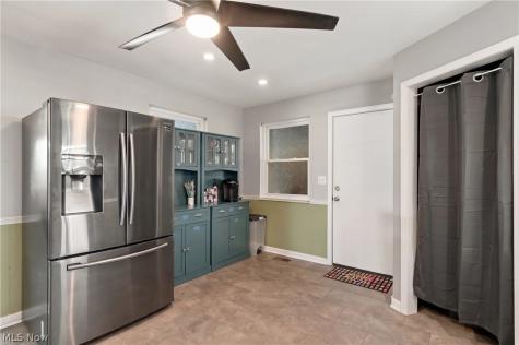 860 Meridian Street Akron OH 44310