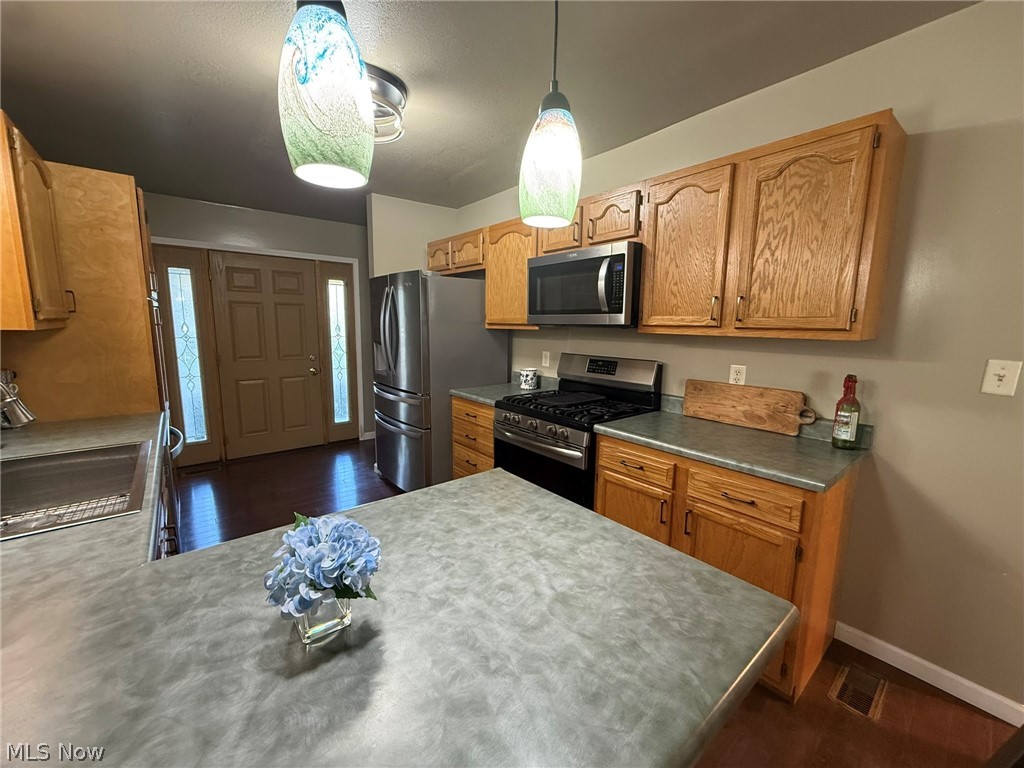 456 Beucler Avenue NW Bolivar OH 44612