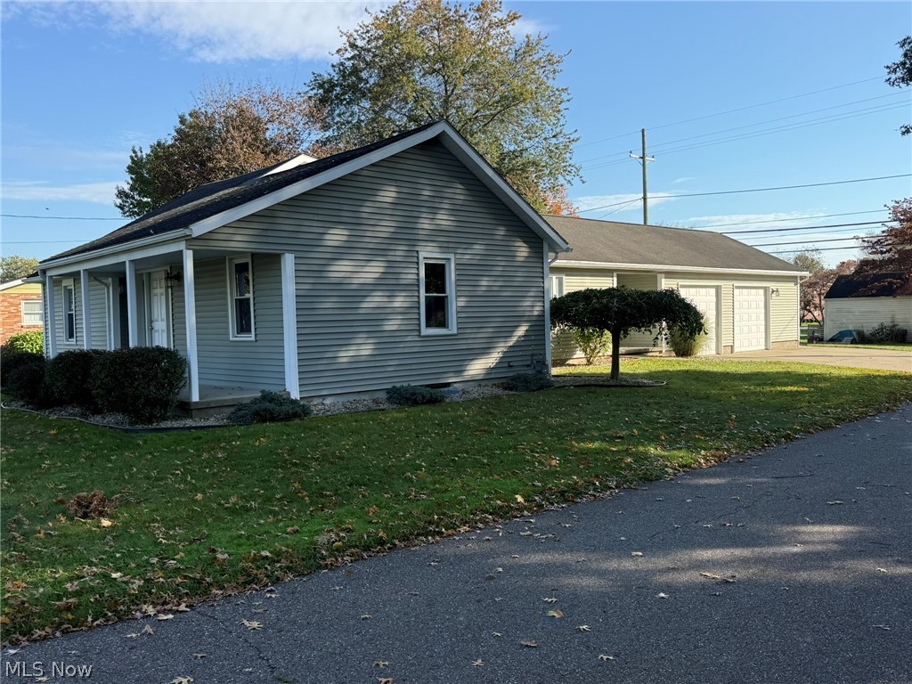456 Beucler Avenue NW Bolivar OH 44612