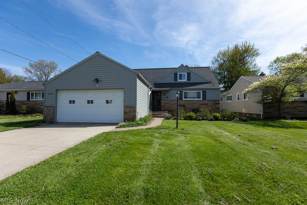5180 Thornbury Road Lyndhurst OH 44124