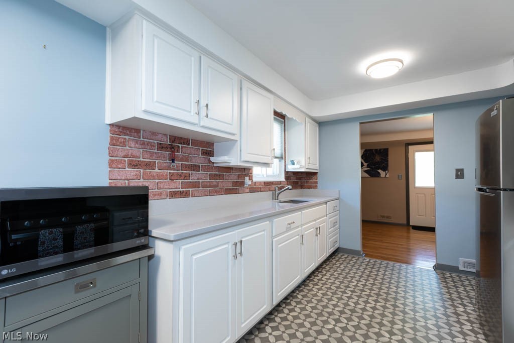 5180 Thornbury Road Lyndhurst OH 44124