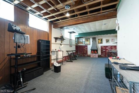 5180 Thornbury Road Lyndhurst OH 44124