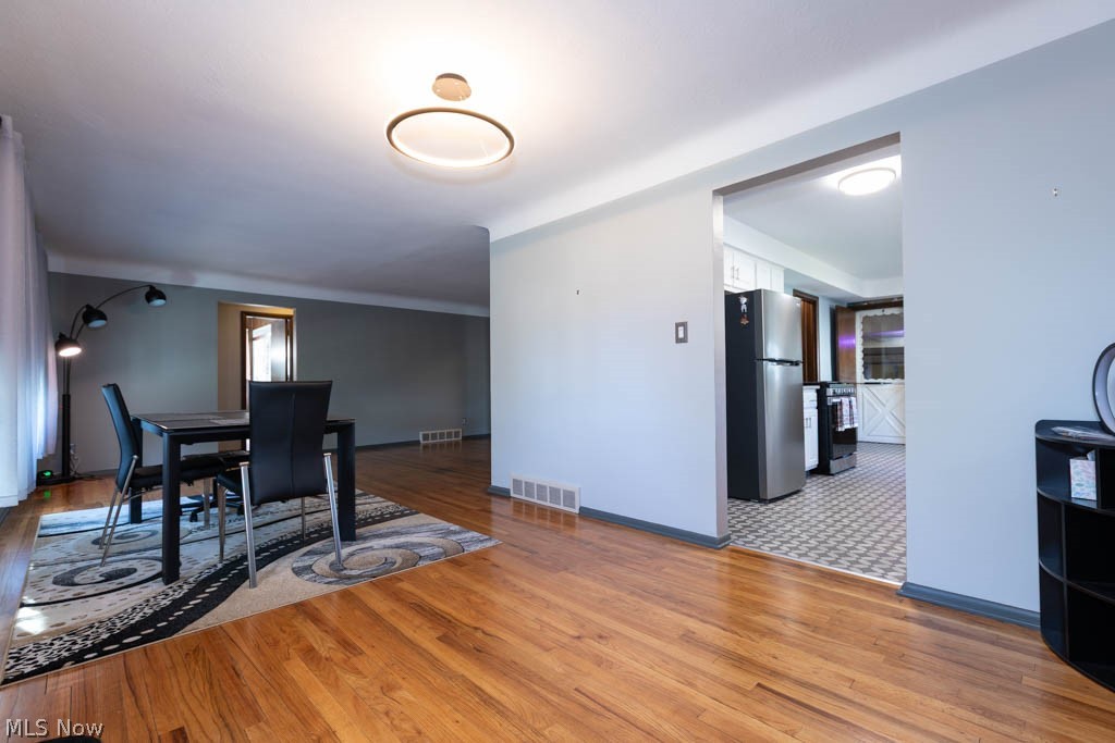 5180 Thornbury Road Lyndhurst OH 44124
