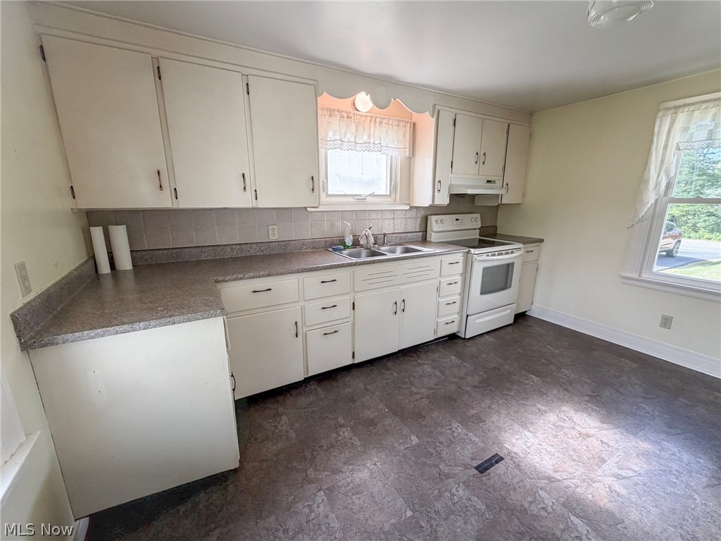 4453 Herner County Line Road Southington OH 44470