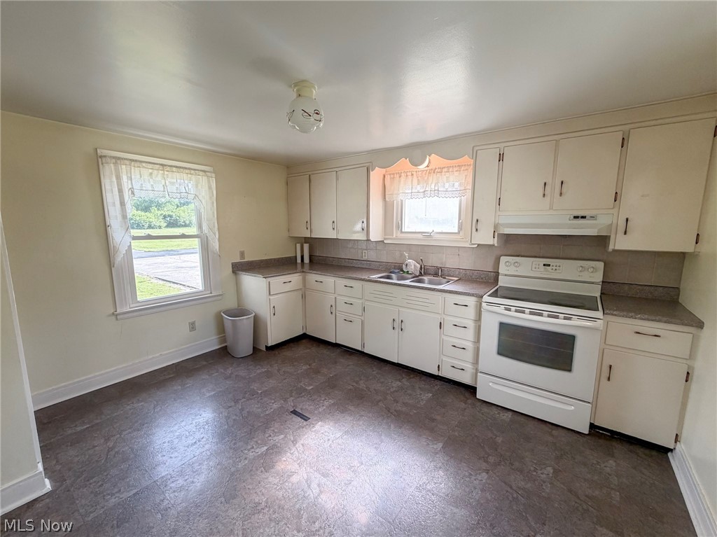 4453 Herner County Line Road Southington OH 44470