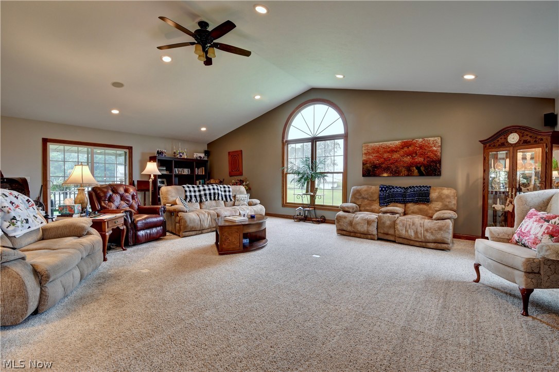 9263 Manchester Avenue SW Beach City OH 44608