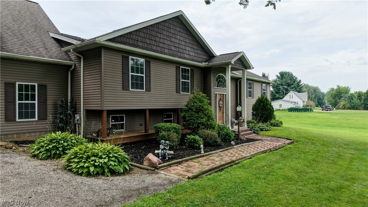 9263 Manchester Avenue SW Beach City OH 44608