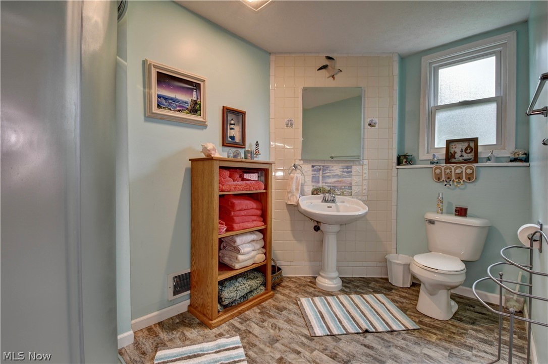 9263 Manchester Avenue SW Beach City OH 44608