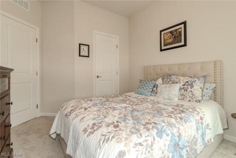 1718 Creekside Court Painesville OH 44077