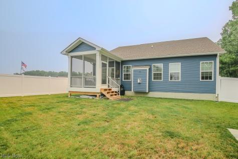 1718 Creekside Court Painesville OH 44077