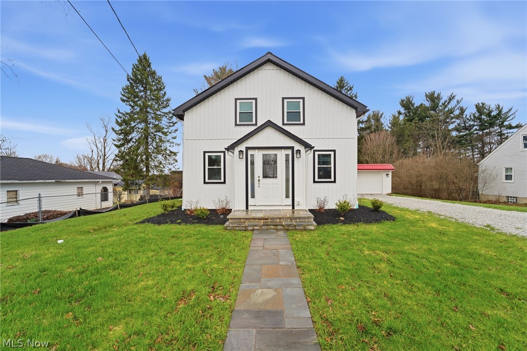13829 Carlton Street Burton OH 44021