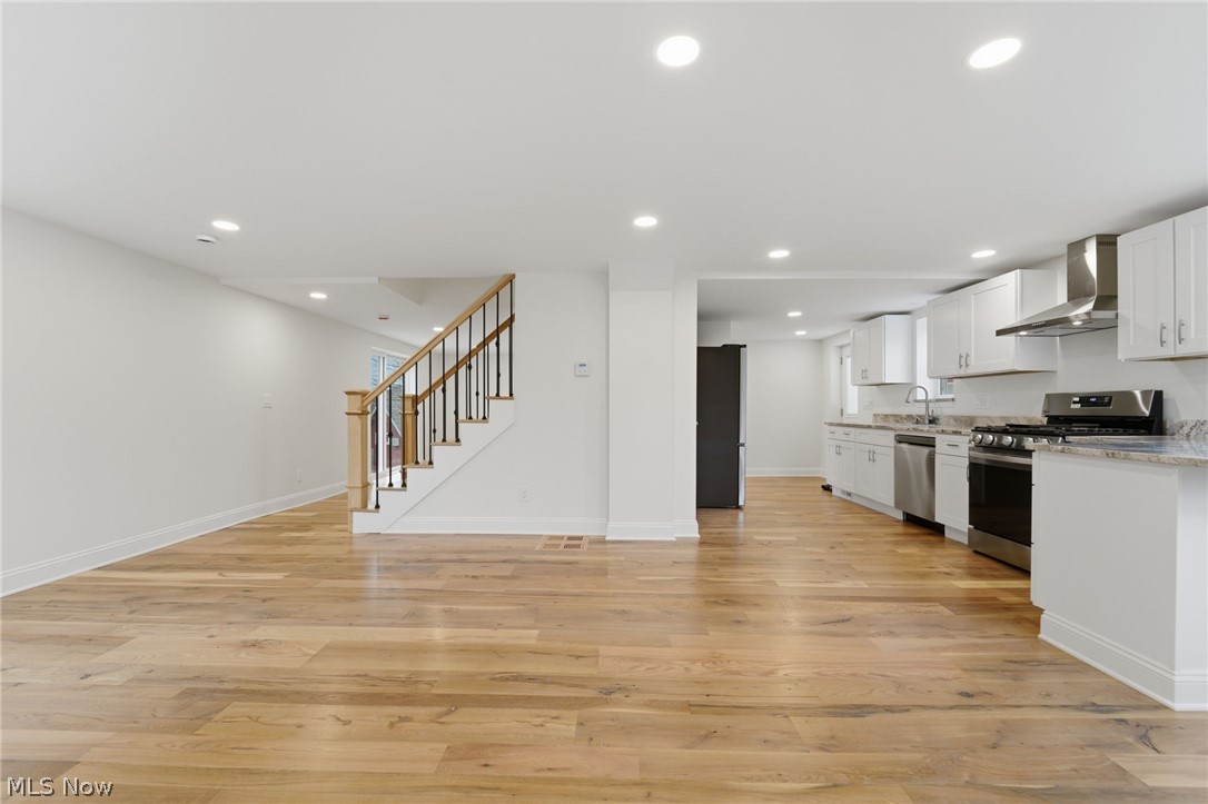 13829 Carlton Street Burton OH 44021