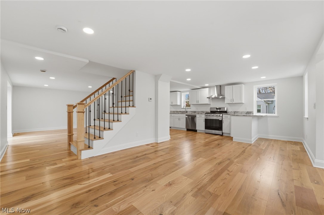 13829 Carlton Street Burton OH 44021