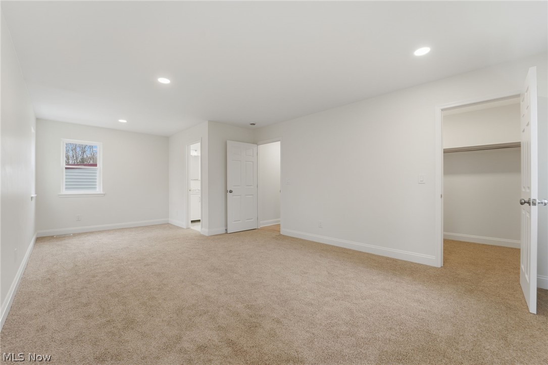 13829 Carlton Street Burton OH 44021