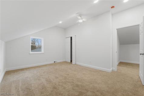 13829 Carlton Street Burton OH 44021