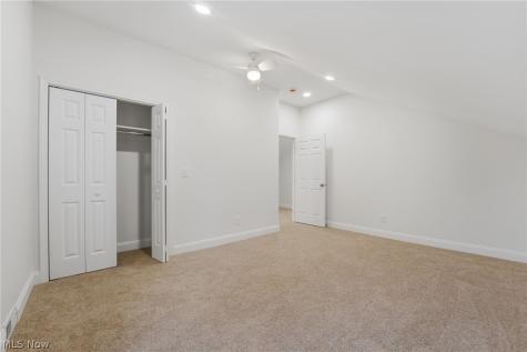 13829 Carlton Street Burton OH 44021