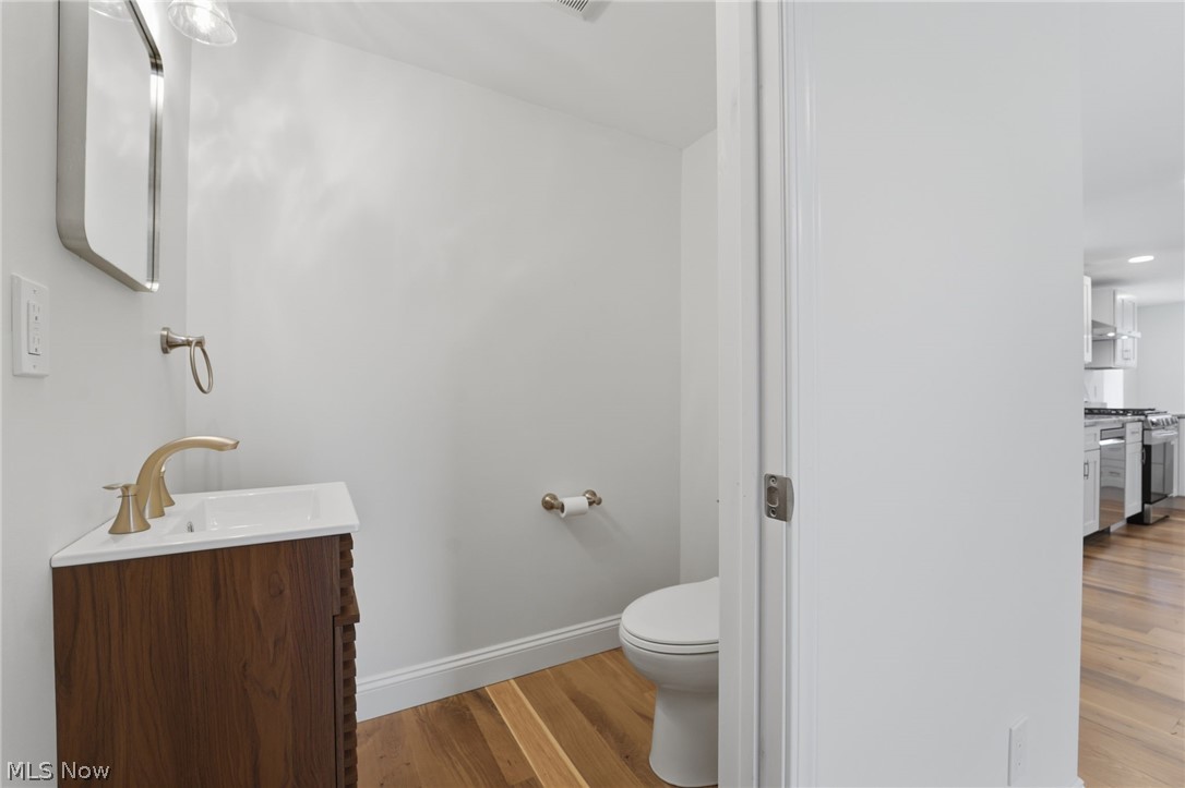 13829 Carlton Street Burton OH 44021