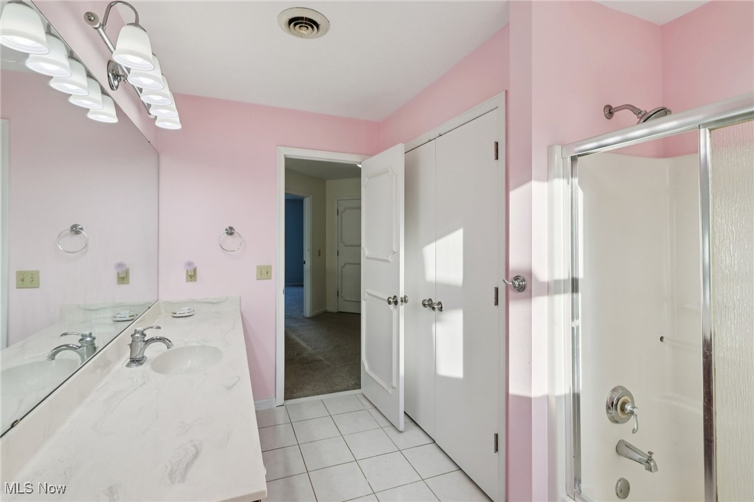 12649 Fieldstone Point Strongsville OH 44149