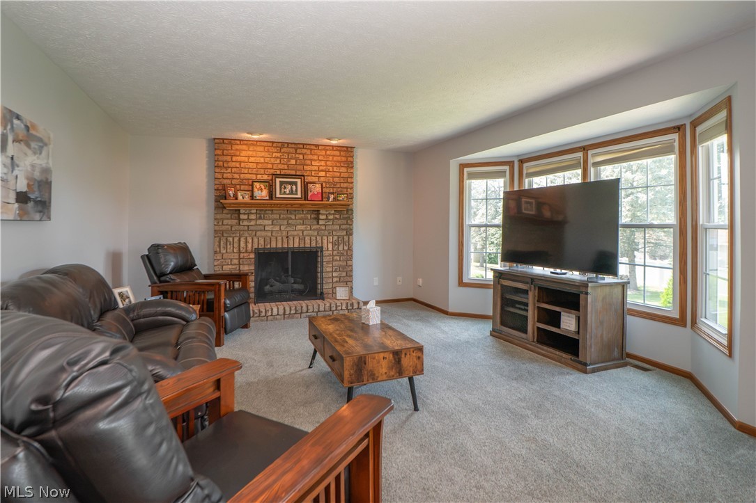 1631 Horizon Drive Louisville OH 44641