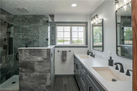 1631 Horizon Drive Louisville OH 44641