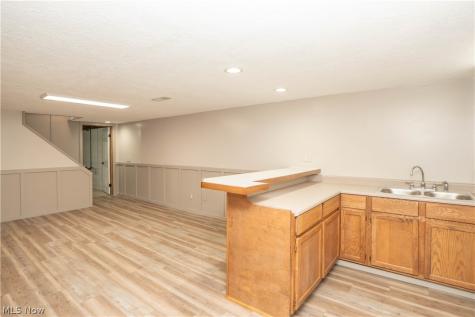 1631 Horizon Drive Louisville OH 44641
