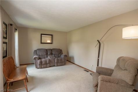 1631 Horizon Drive Louisville OH 44641