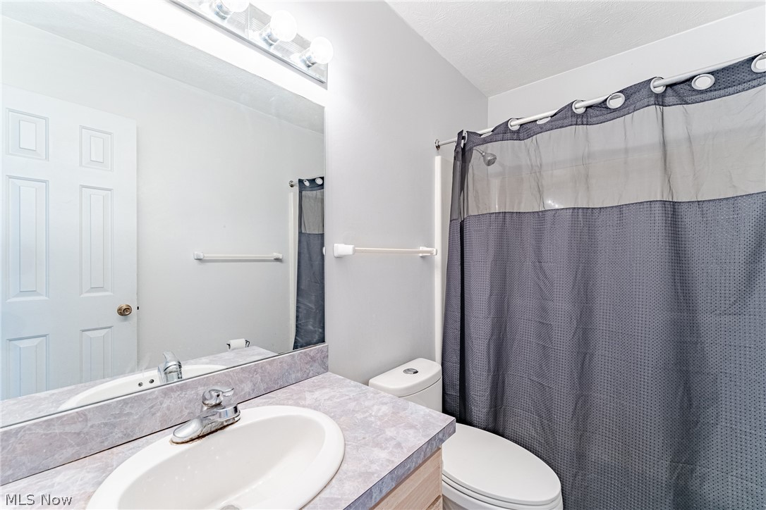 1347 Sharonbrook Drive Twinsburg OH 44087