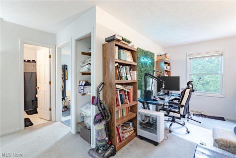 1347 Sharonbrook Drive Twinsburg OH 44087