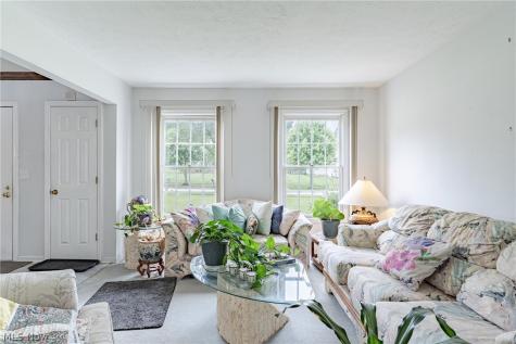 1347 Sharonbrook Drive Twinsburg OH 44087